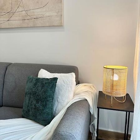 Studio D'Hotes Victoire Sainghin-en-Weppes ภายนอก รูปภาพ